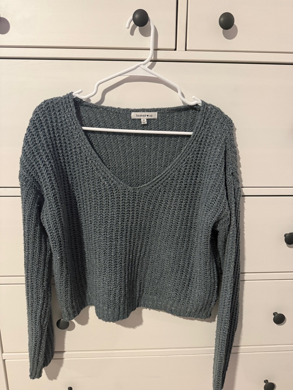 Hooked Up by IOT Womenโs V-Neck Chunky Knit Sweater - Slate Blue Gray
